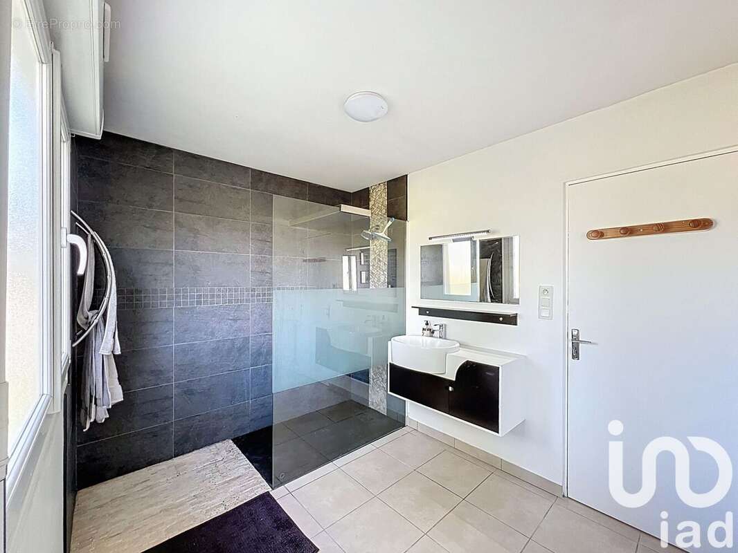 Photo 6 - Maison à CLEGUER