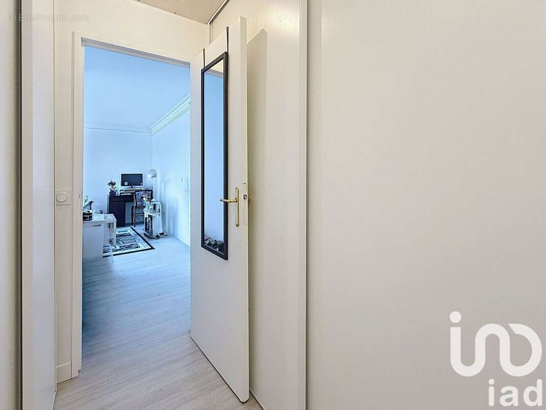 Photo 5 - Appartement à SAVIGNY-LE-TEMPLE