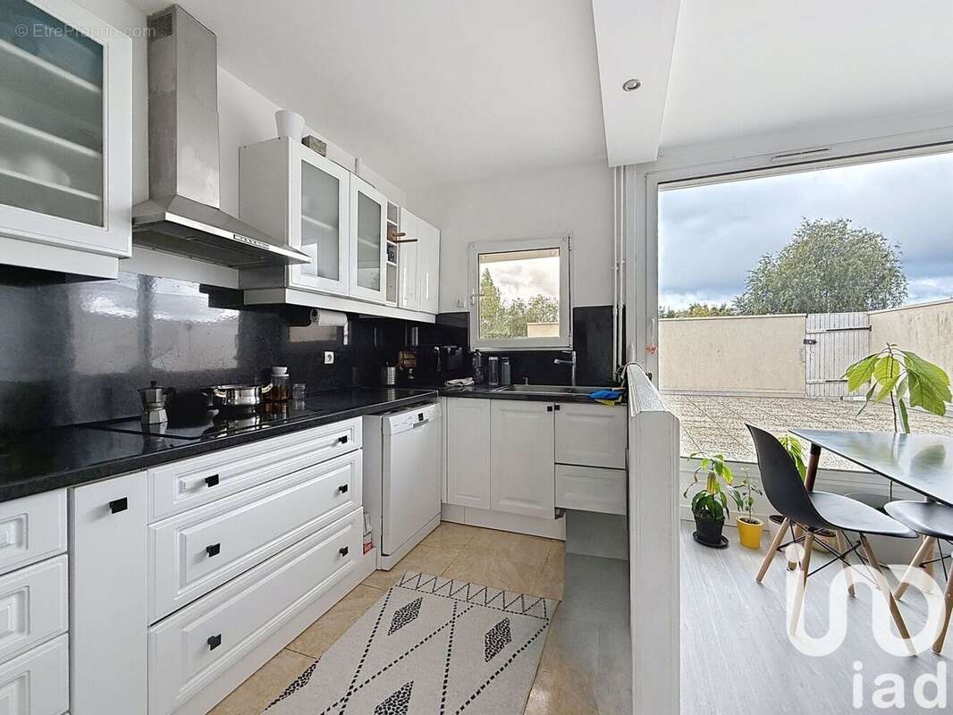 Photo 7 - Appartement à SAVIGNY-LE-TEMPLE