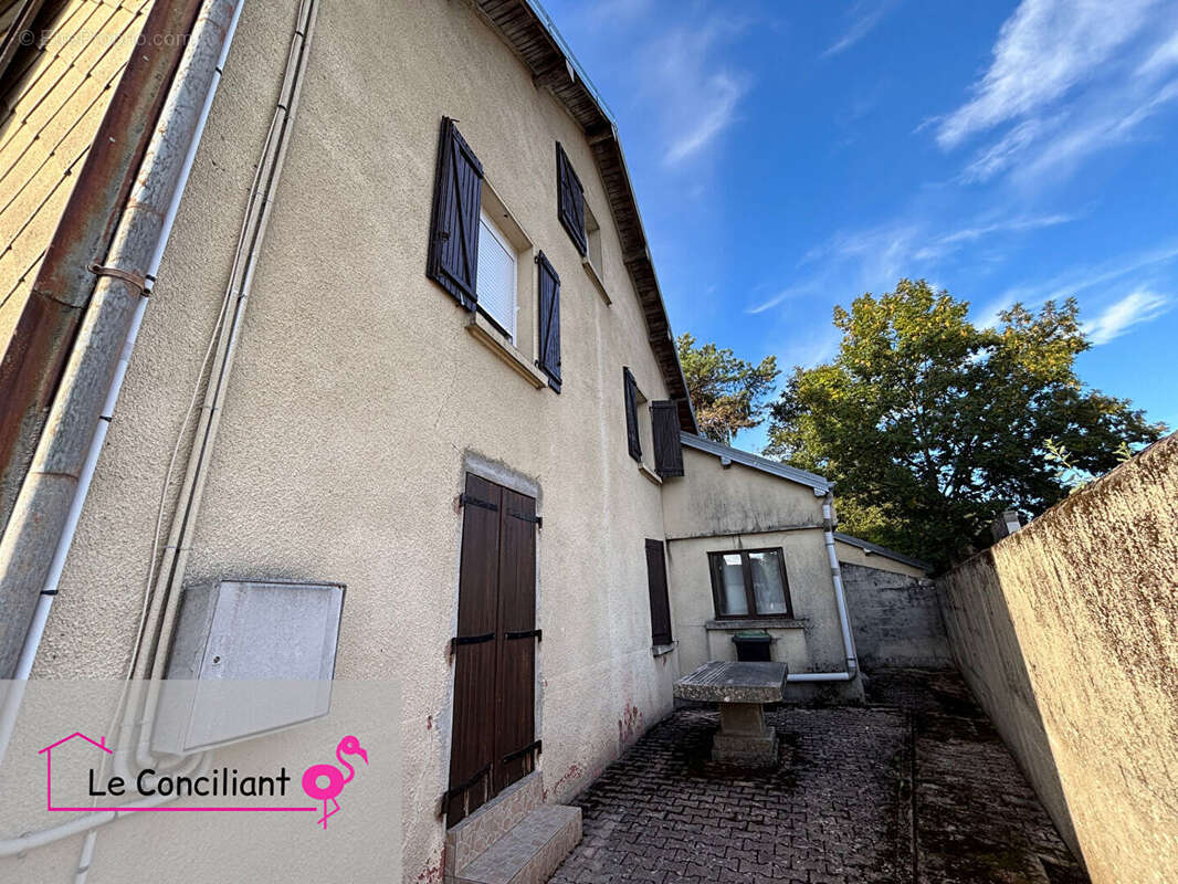 Appartement à LE VAL-D&#039;AJOL