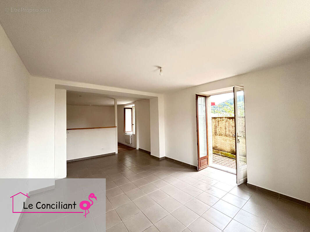 Appartement à LE VAL-D&#039;AJOL