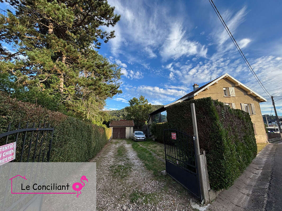 Appartement à LE VAL-D&#039;AJOL