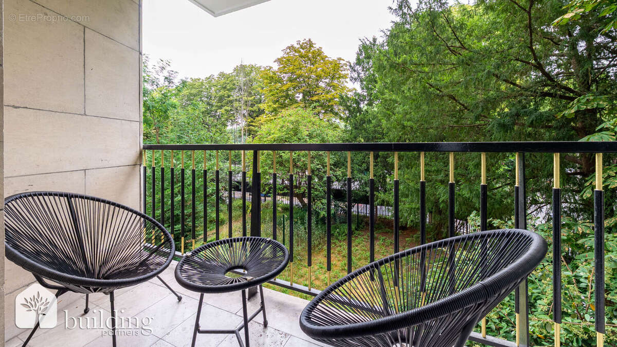 Appartement à NEUILLY-SUR-SEINE