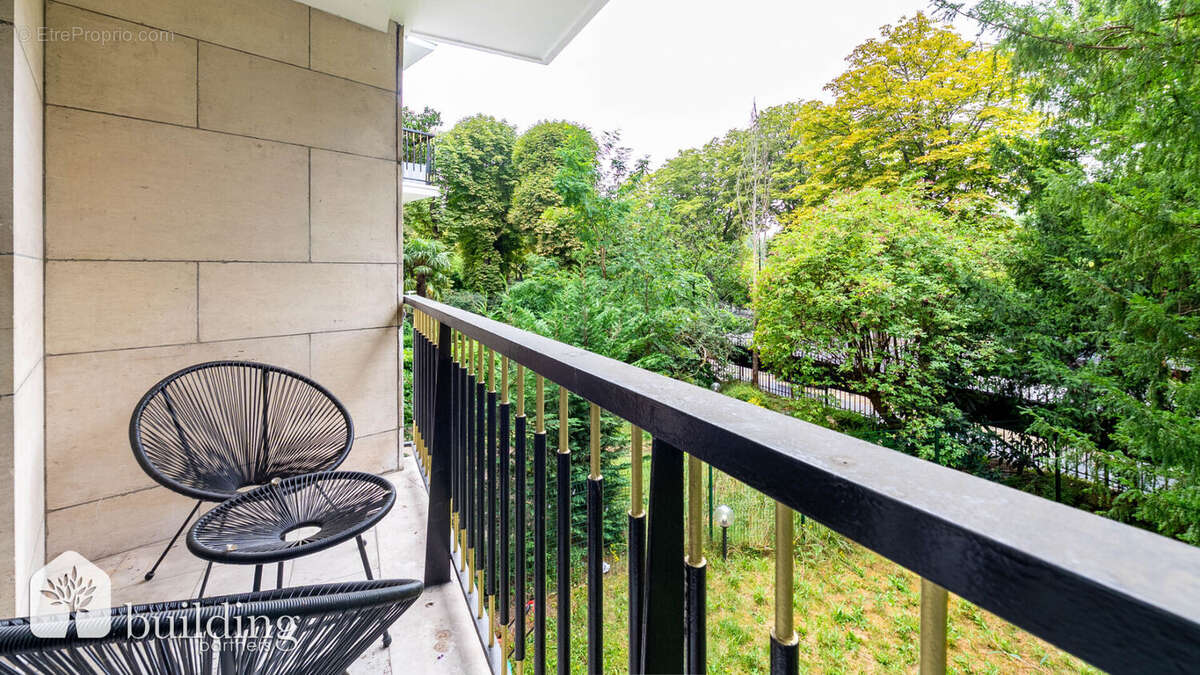 Appartement à NEUILLY-SUR-SEINE