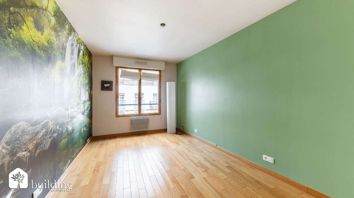 Appartement à LEVALLOIS-PERRET