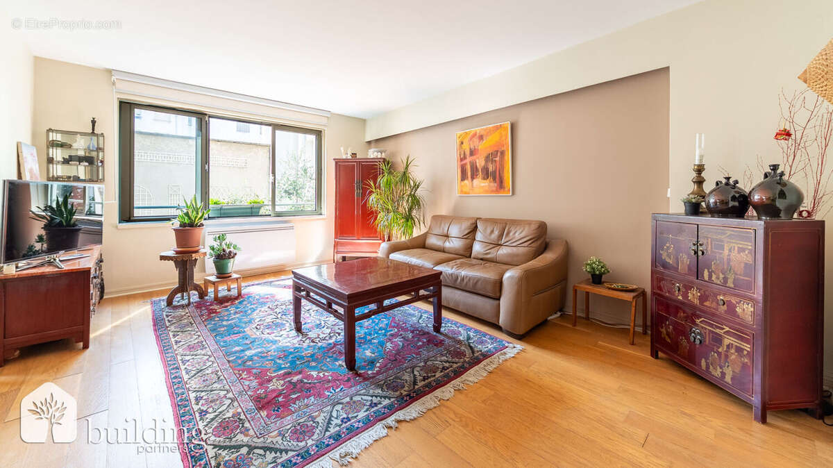 Appartement à LEVALLOIS-PERRET