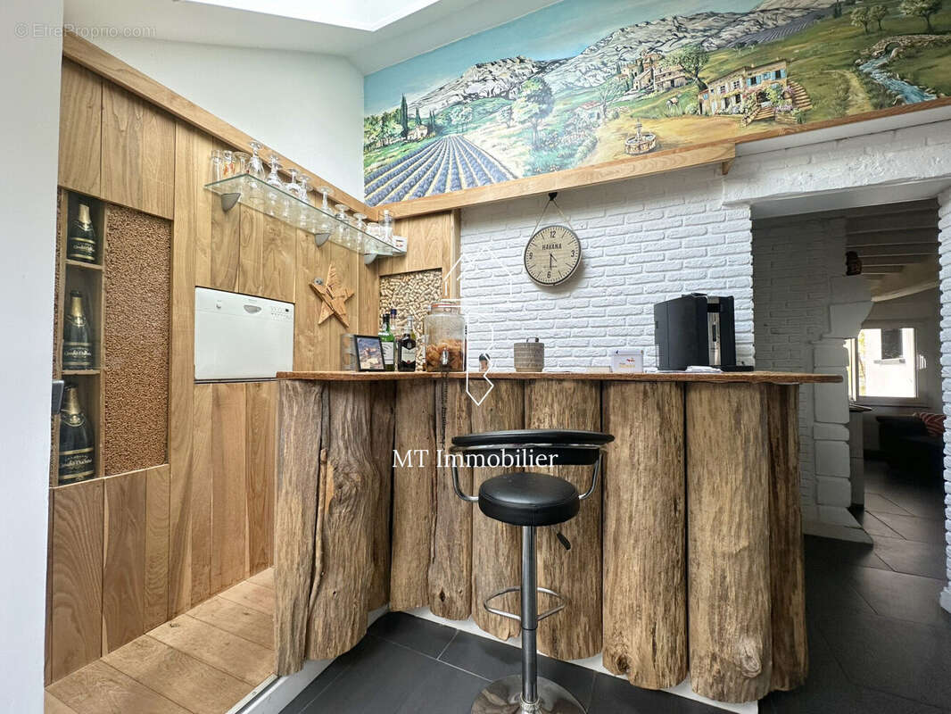 Maison à ESTREELLES