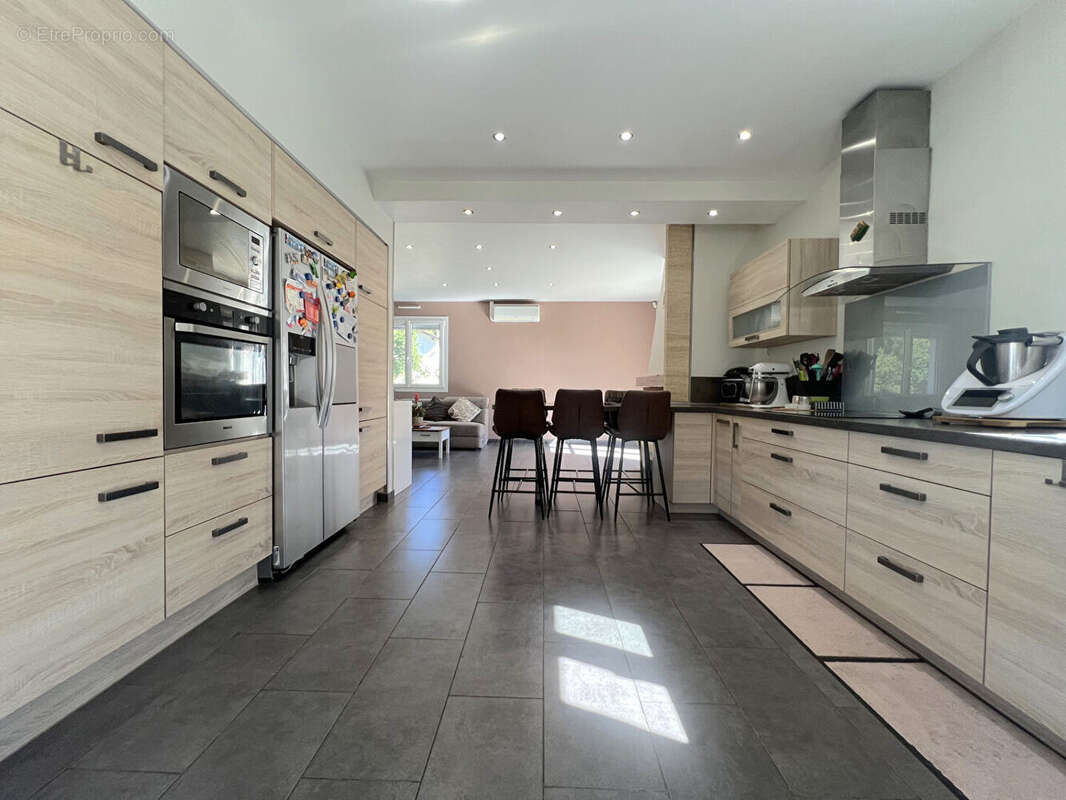 Maison à PONT-DE-CHERUY