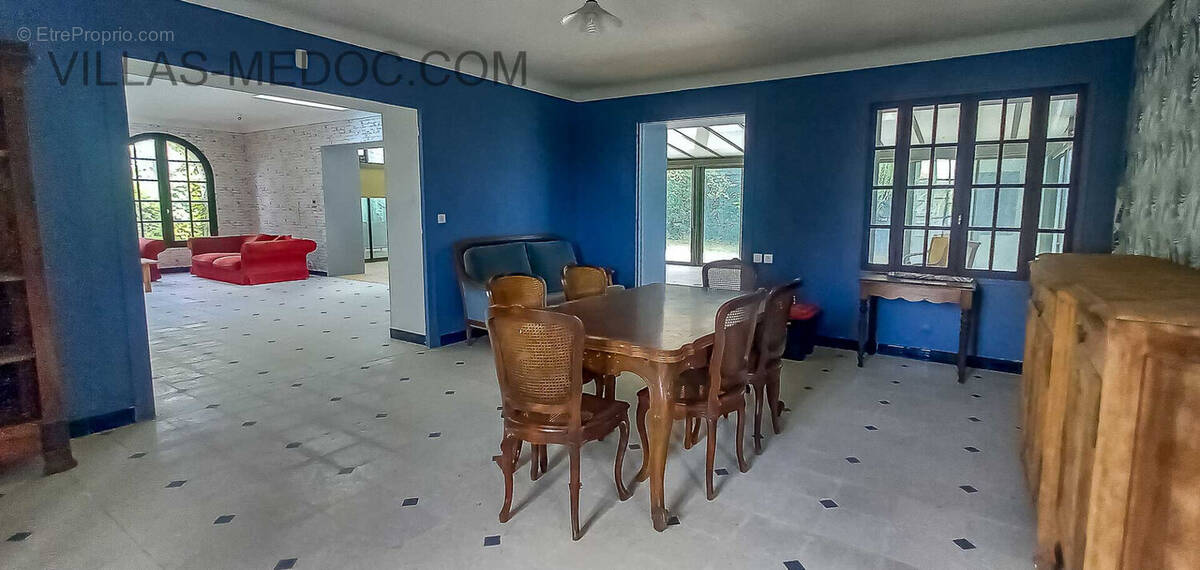 Maison à SAINT-CHRISTOLY-MEDOC