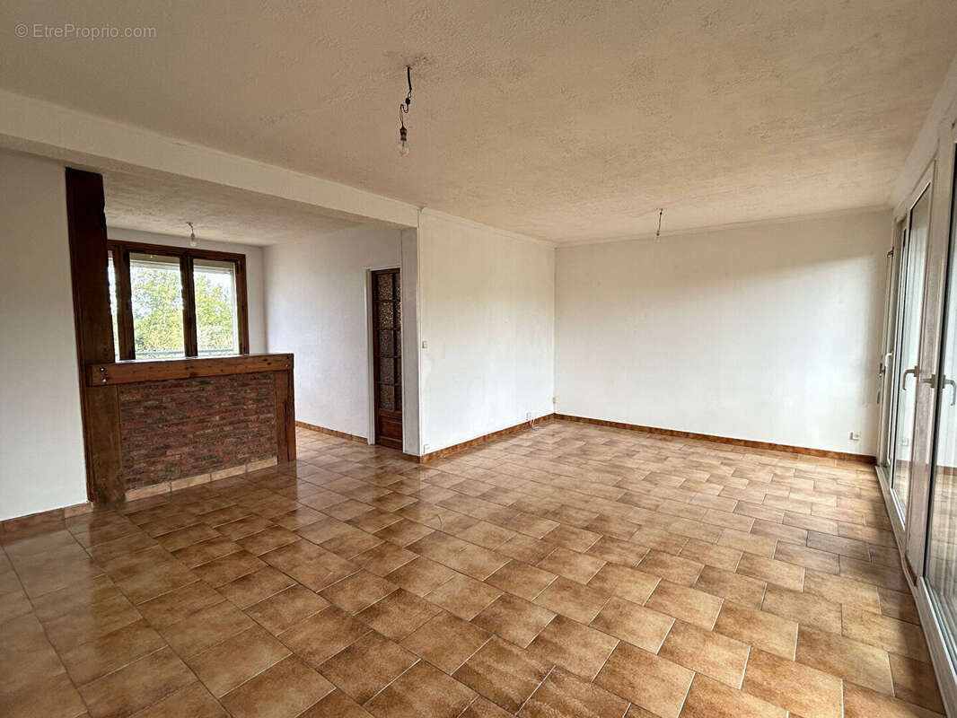 Appartement à HARLY