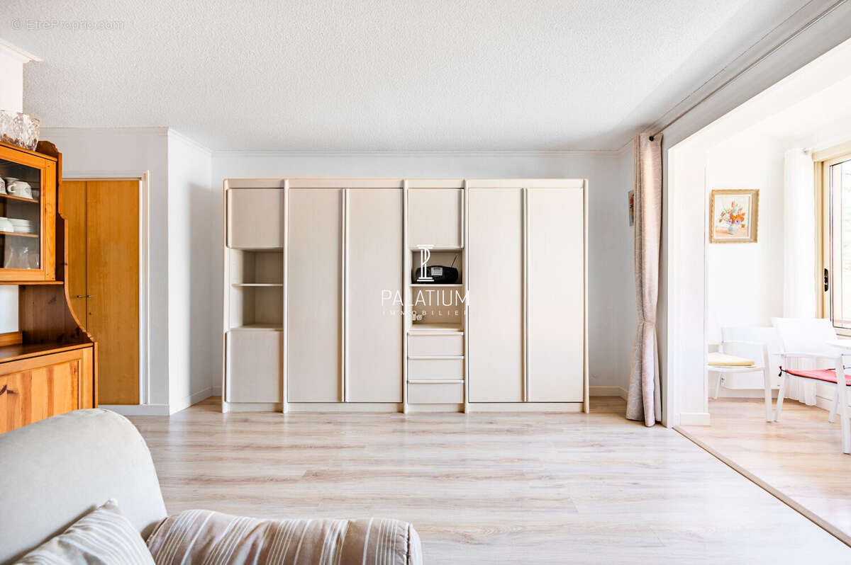 Appartement à GREOUX-LES-BAINS