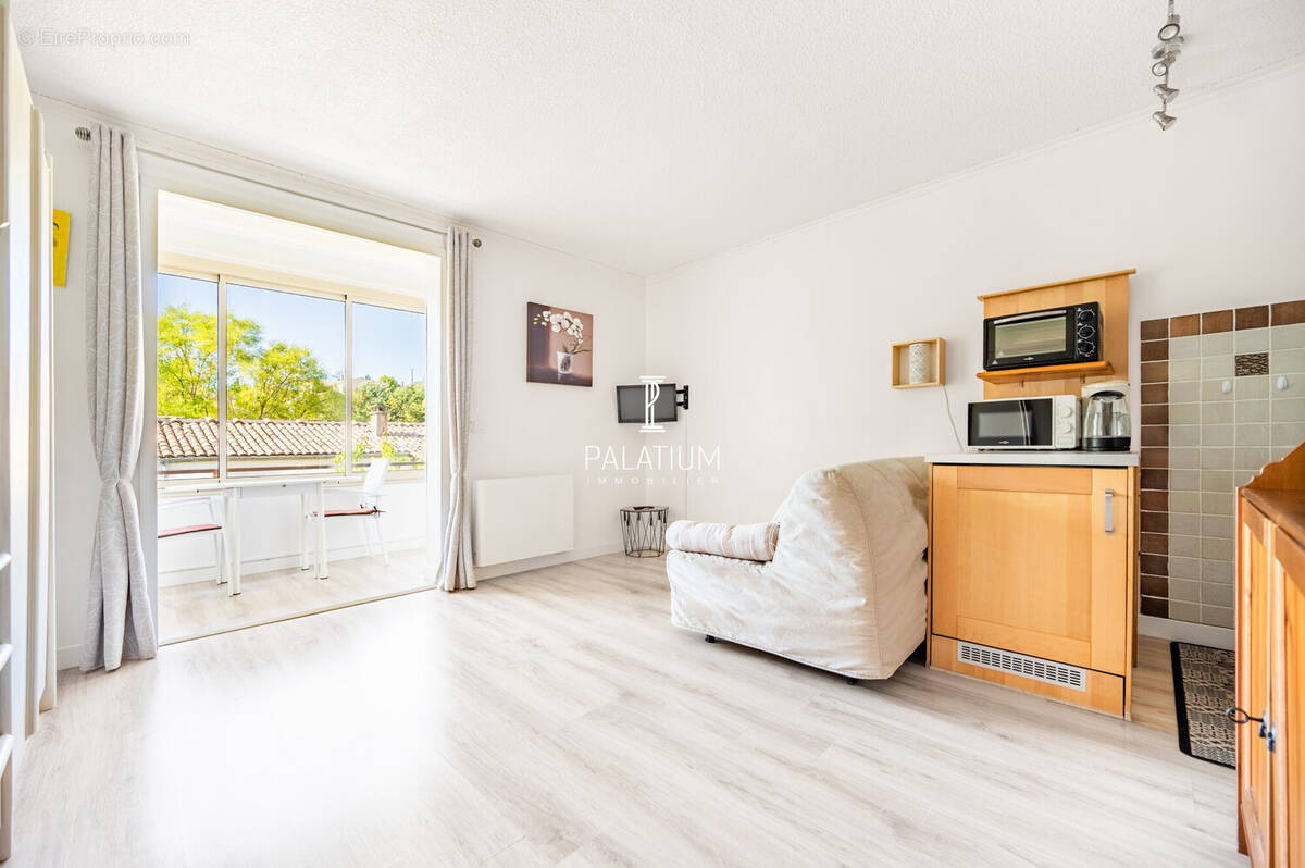 Appartement à GREOUX-LES-BAINS