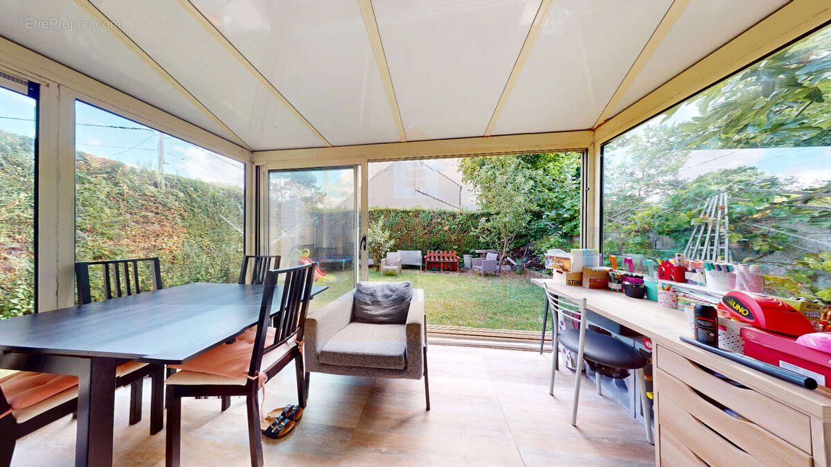 Appartement à BOIS-D'ARCY