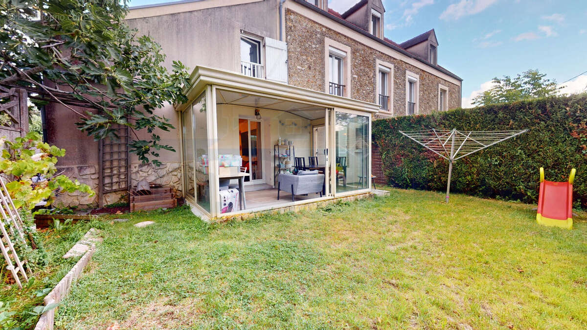 Appartement à BOIS-D'ARCY