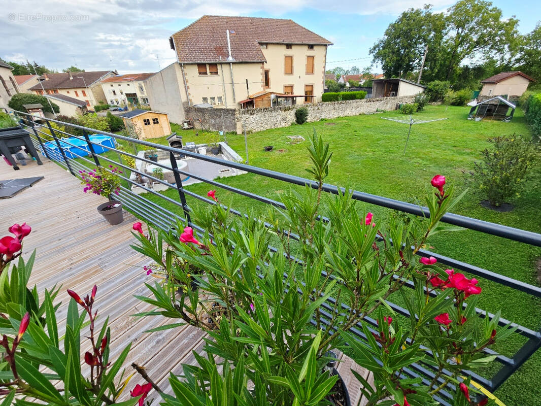 Maison à SAINT-PIERREMONT