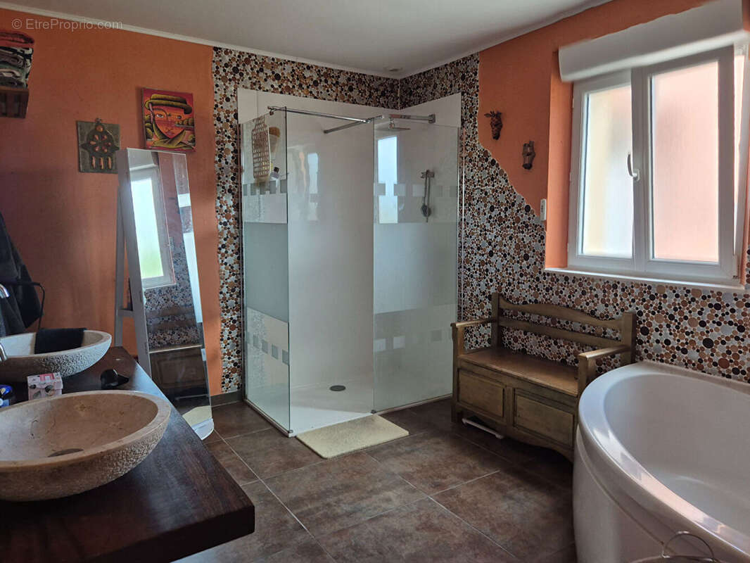 Maison à SAINT-FLOXEL