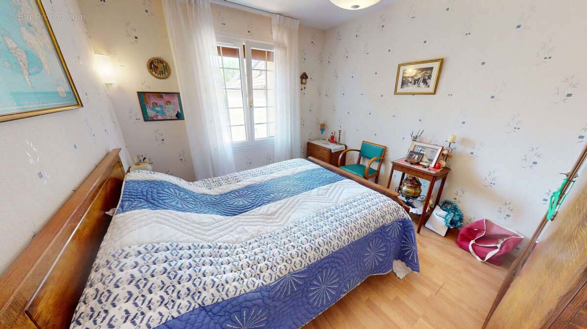 Maison à MEZIDON-CANON