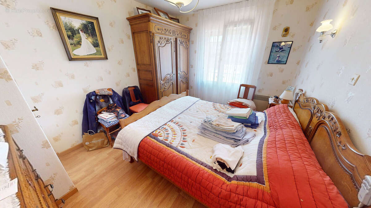 Maison à MEZIDON-CANON