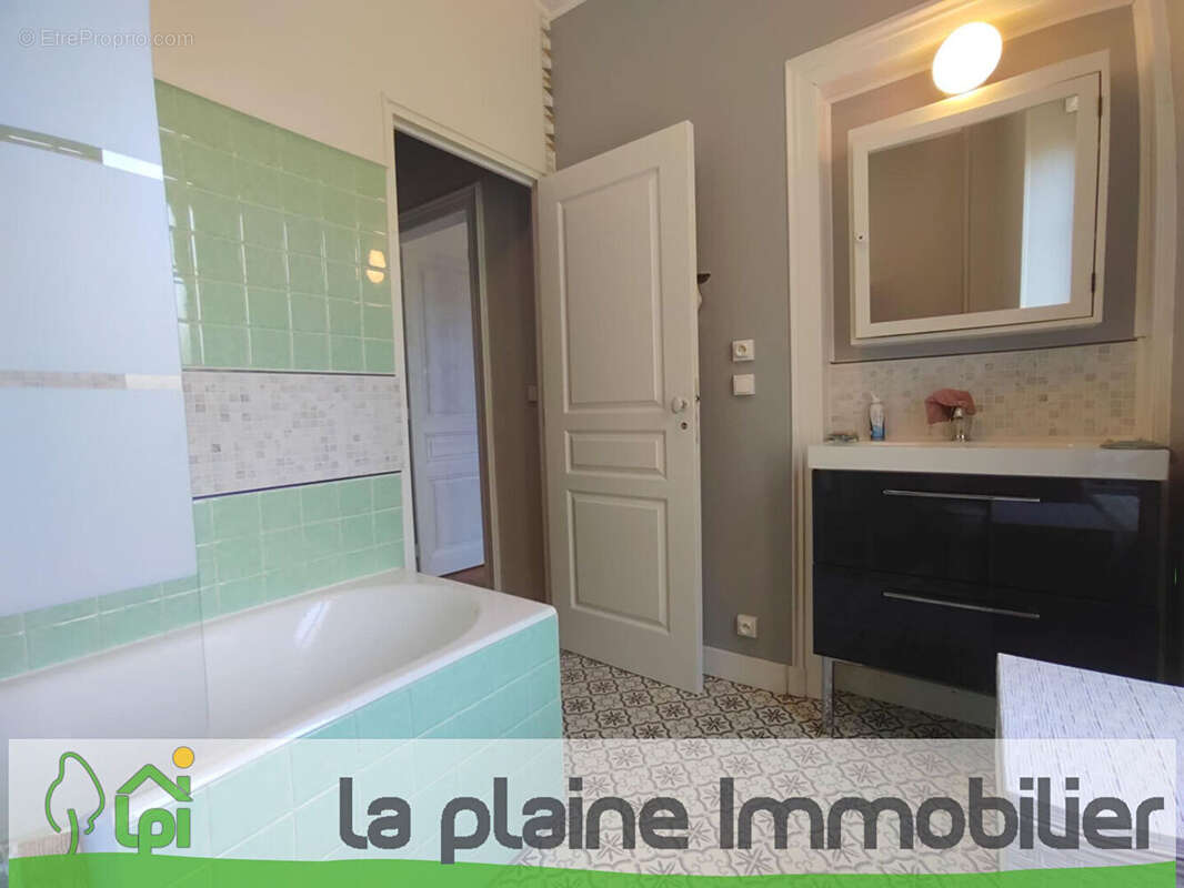 Maison à LA FERTE-MACE