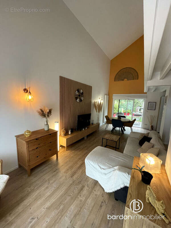 Maison à LES SORINIERES