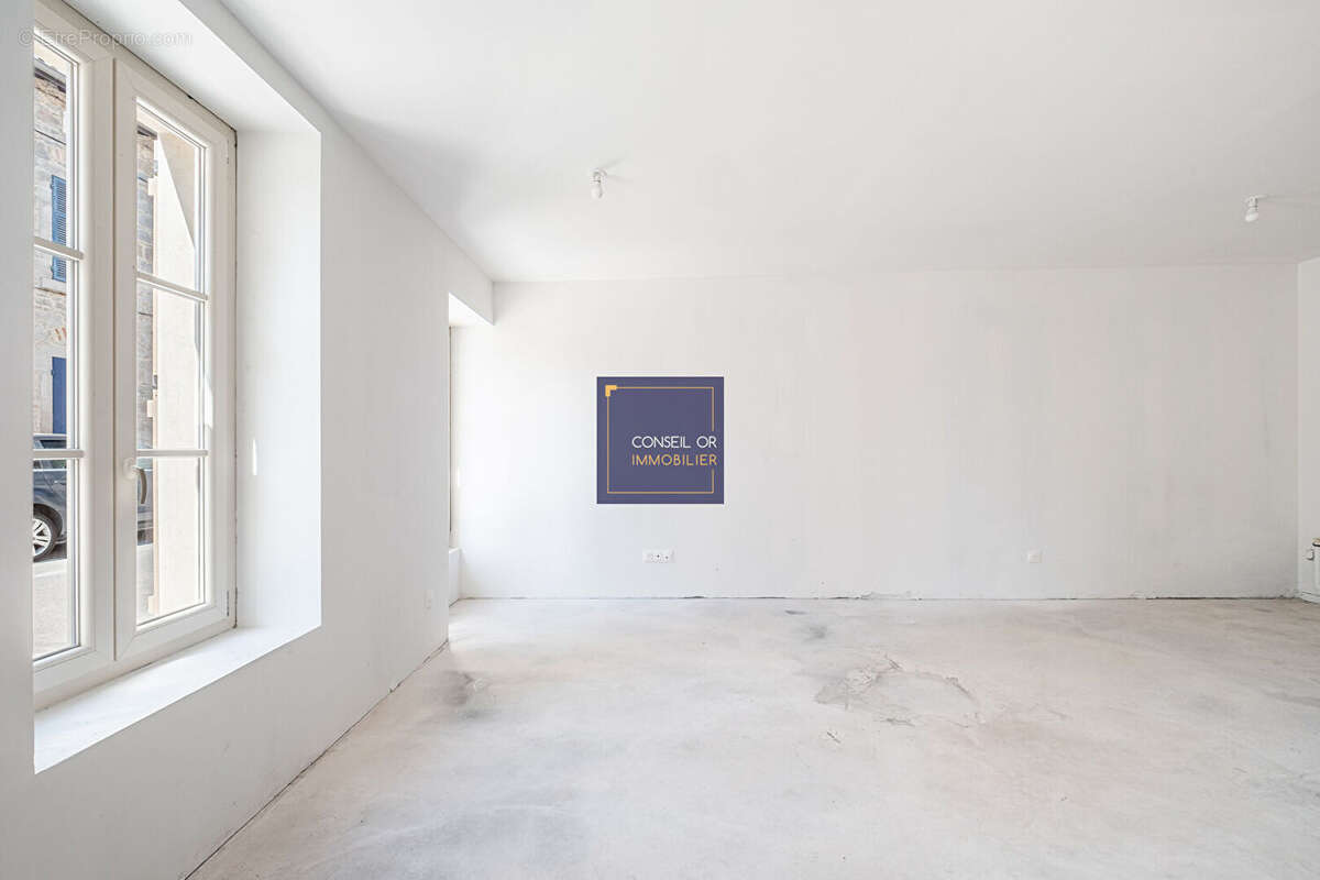 Appartement à SAINT-GENIS-LAVAL