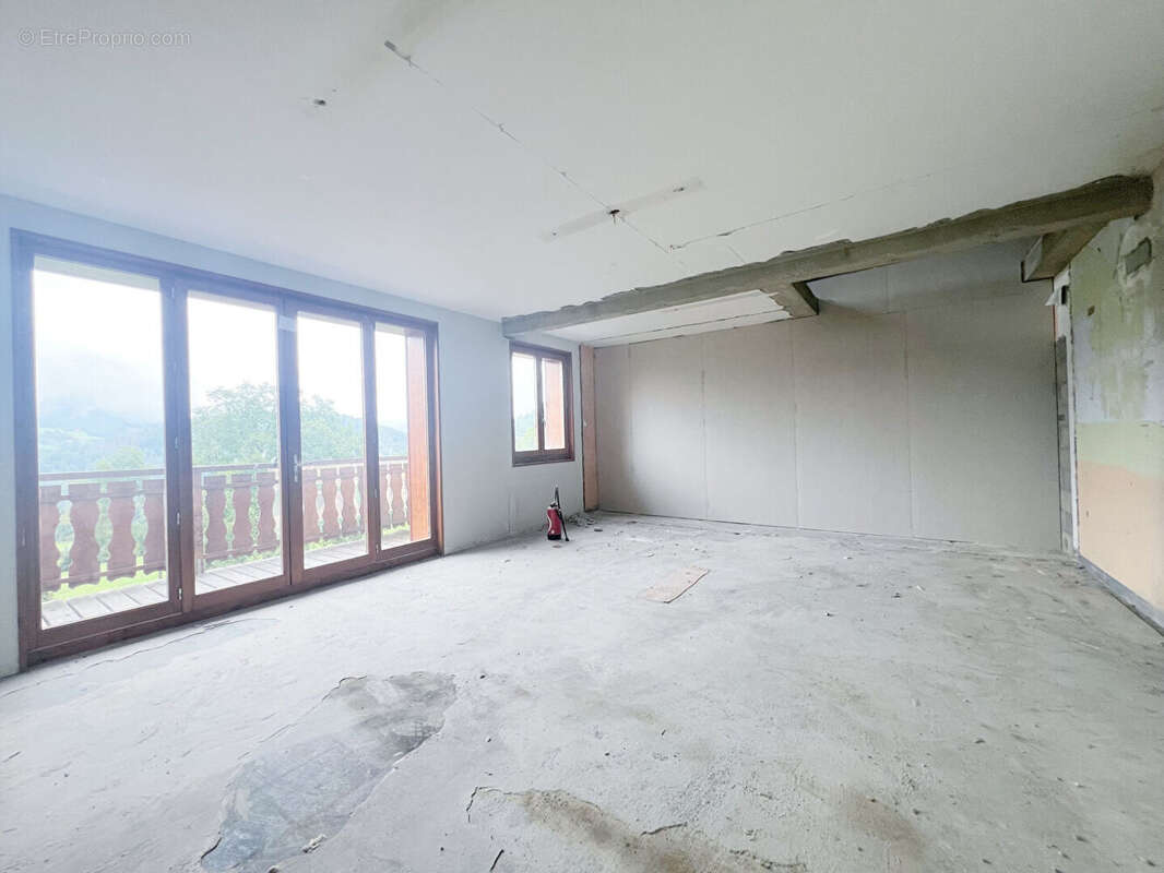 Appartement à SAINT-JEOIRE