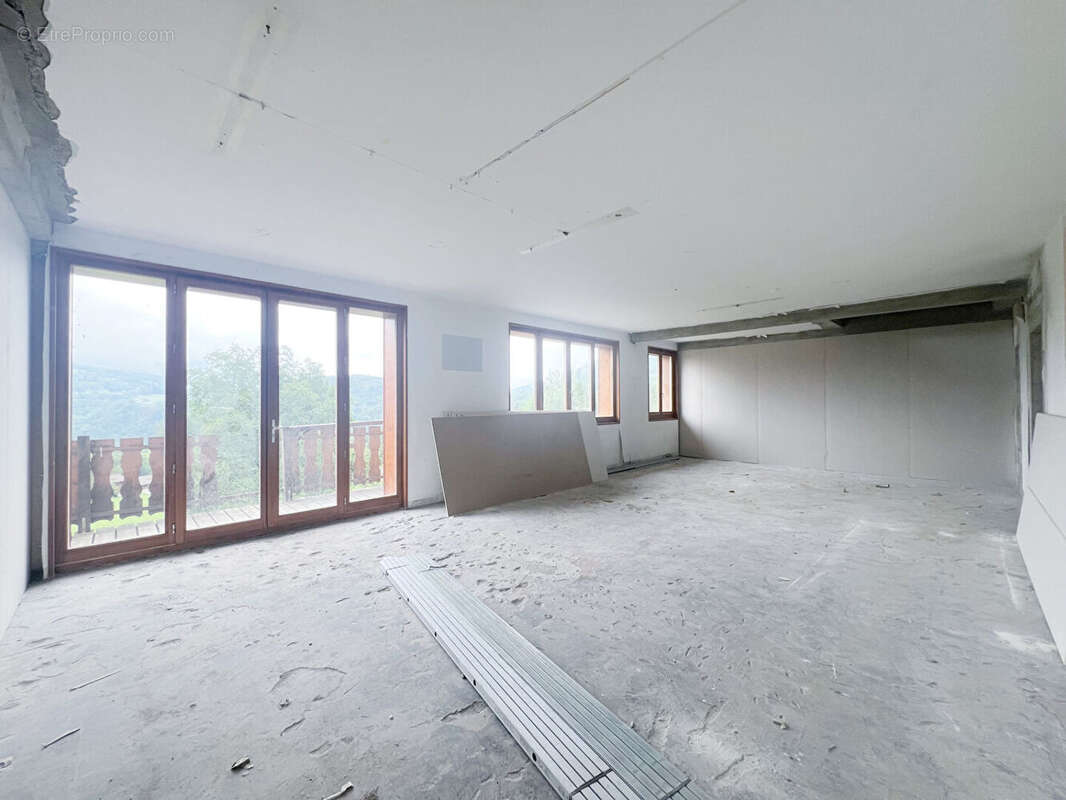 Appartement à SAINT-JEOIRE