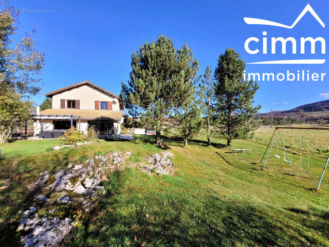 Maison à VASSIEUX-EN-VERCORS