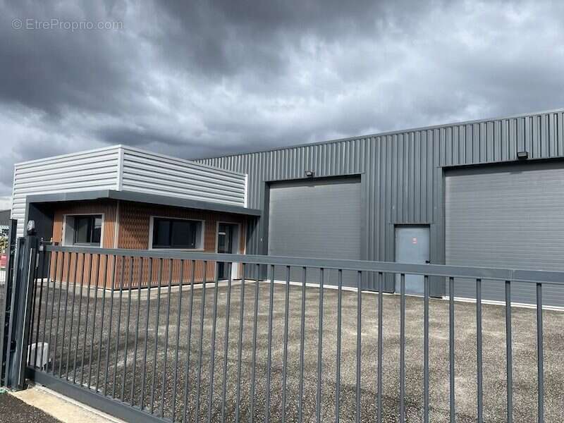 Commerce à BELIN-BELIET