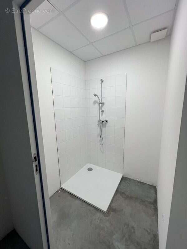 Commerce à BELIN-BELIET