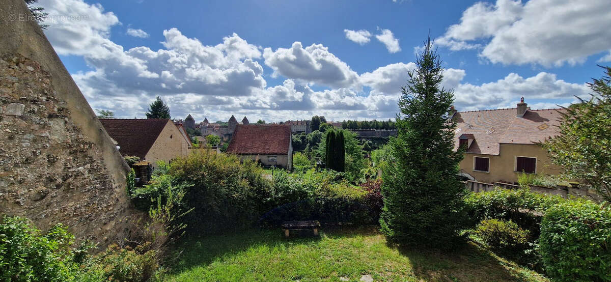 Maison à SEMUR-EN-AUXOIS