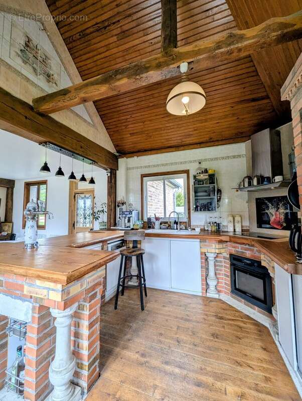 Maison à SAINT-OUEN-DE-THOUBERVILLE