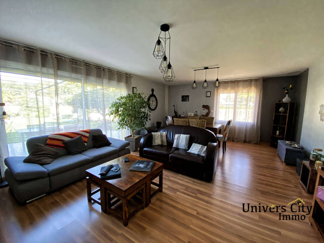 Maison à MAUVES-SUR-LOIRE