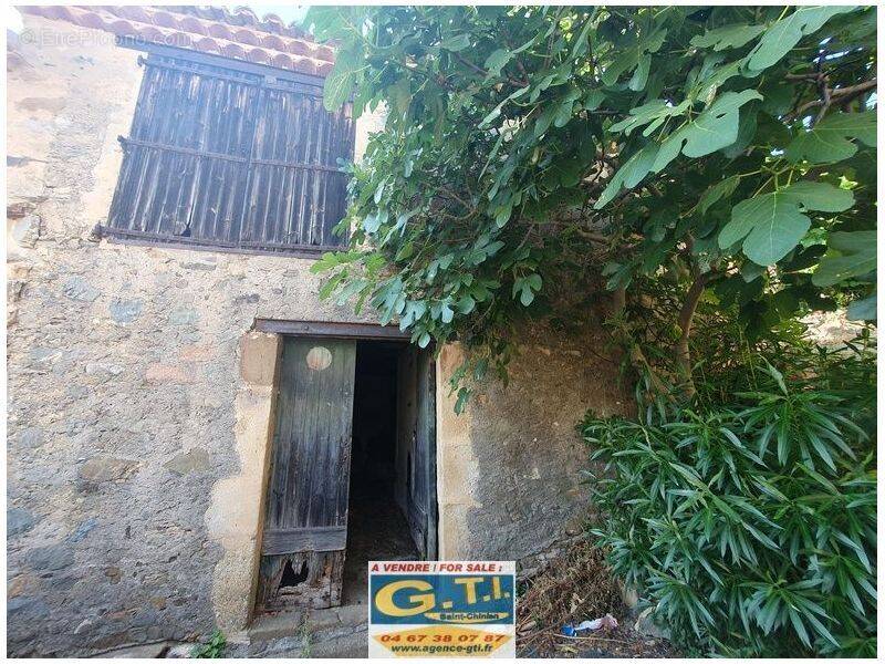 Parking à BABEAU-BOULDOUX