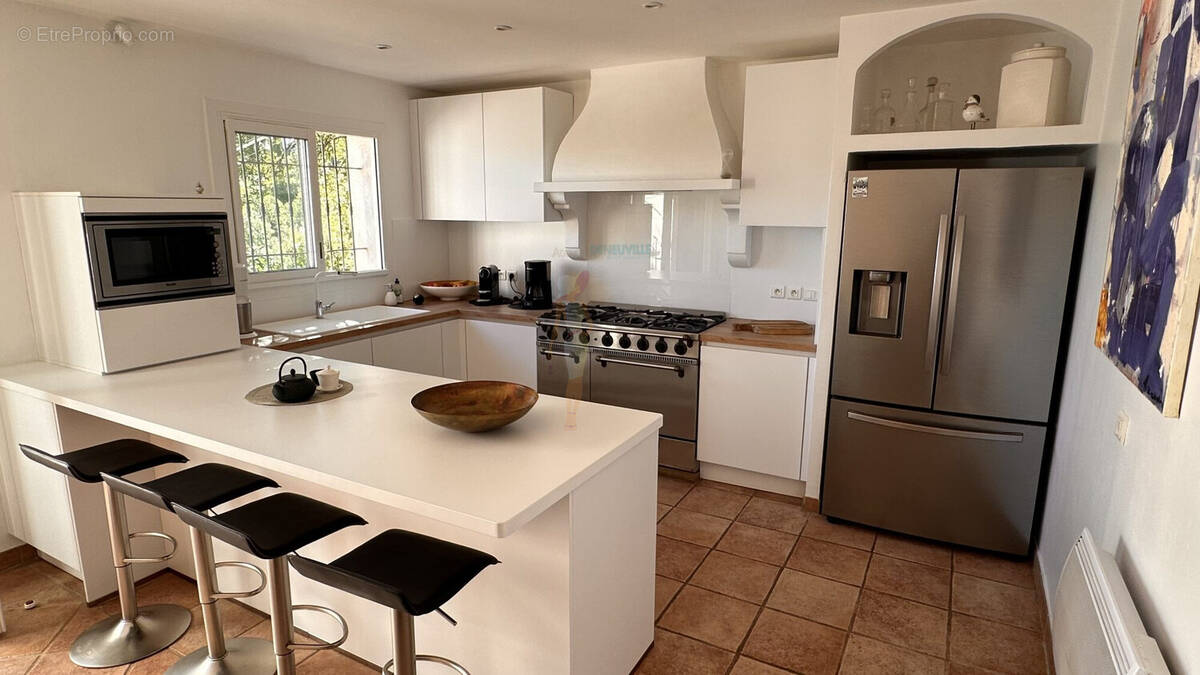 Maison à LES ISSAMBRES