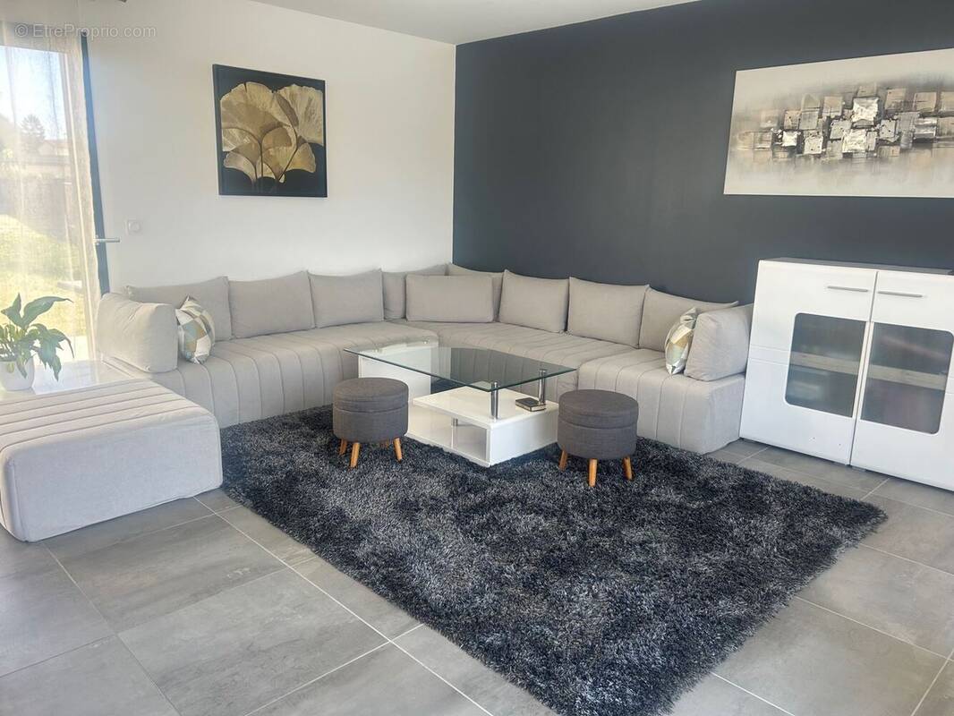 Maison à SAINT-LATTIER