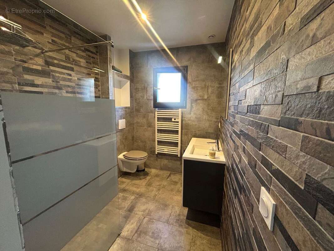 Maison à SAINT-LATTIER