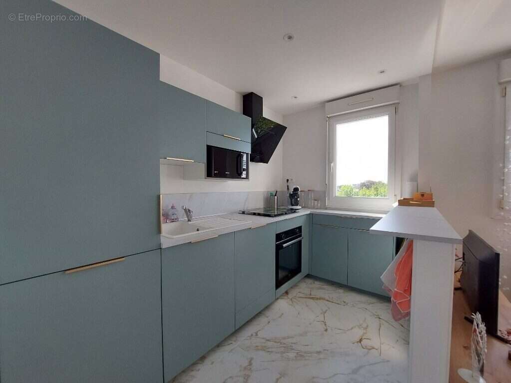 Appartement à DONVILLE-LES-BAINS