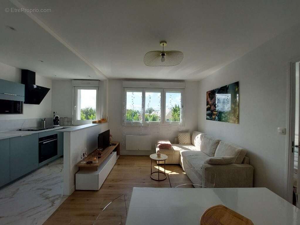 Appartement à DONVILLE-LES-BAINS