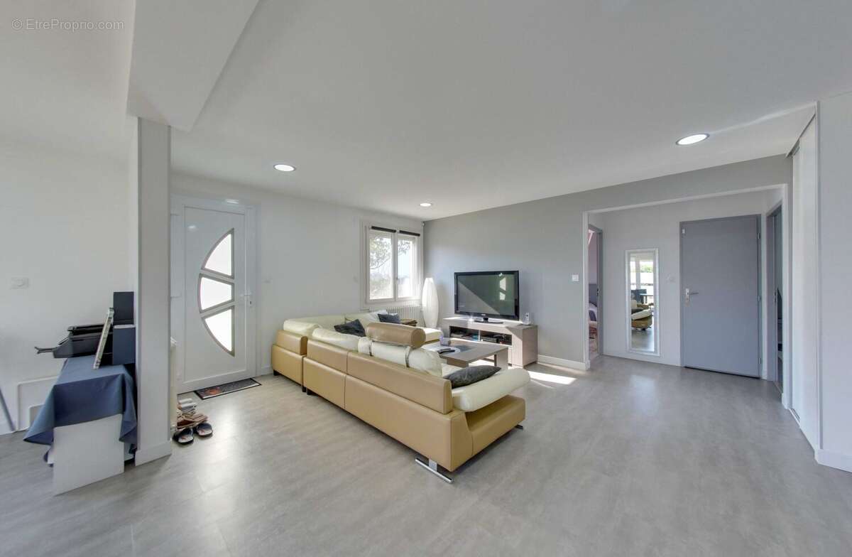 Maison à FONTANIL-CORNILLON