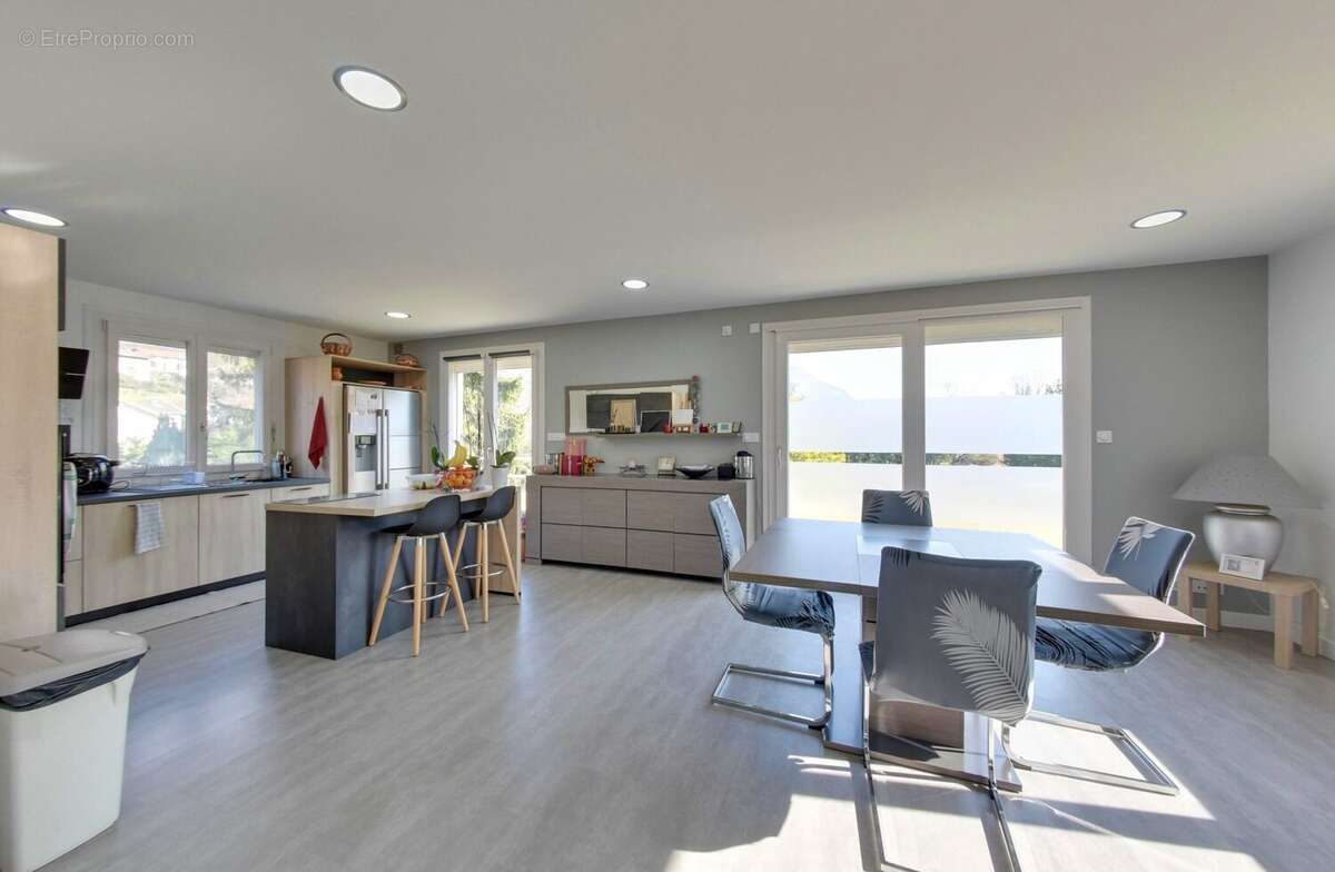 Maison à FONTANIL-CORNILLON