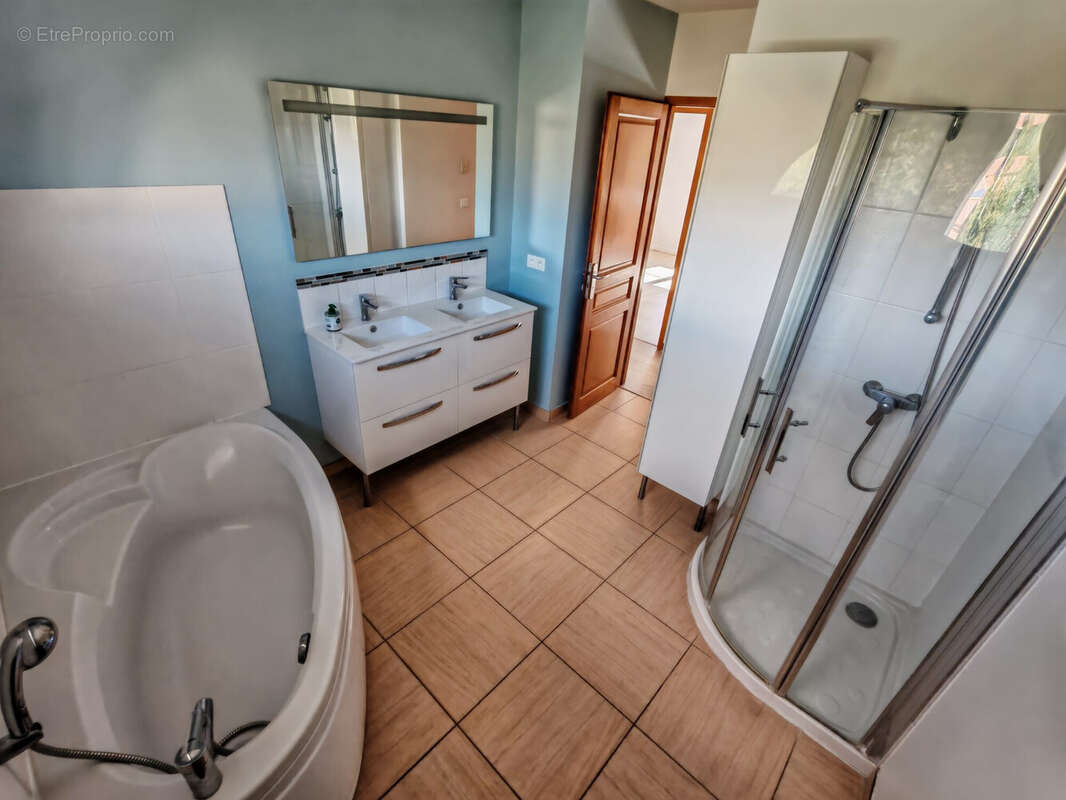 Maison à BUXEROLLES