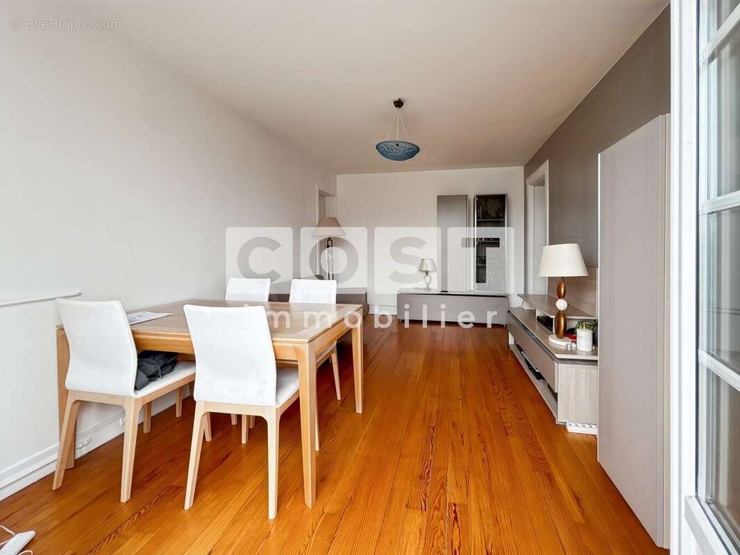 Appartement à BOIS-COLOMBES