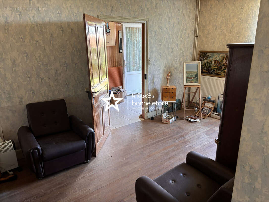 Maison à FRESNES-SUR-APANCE