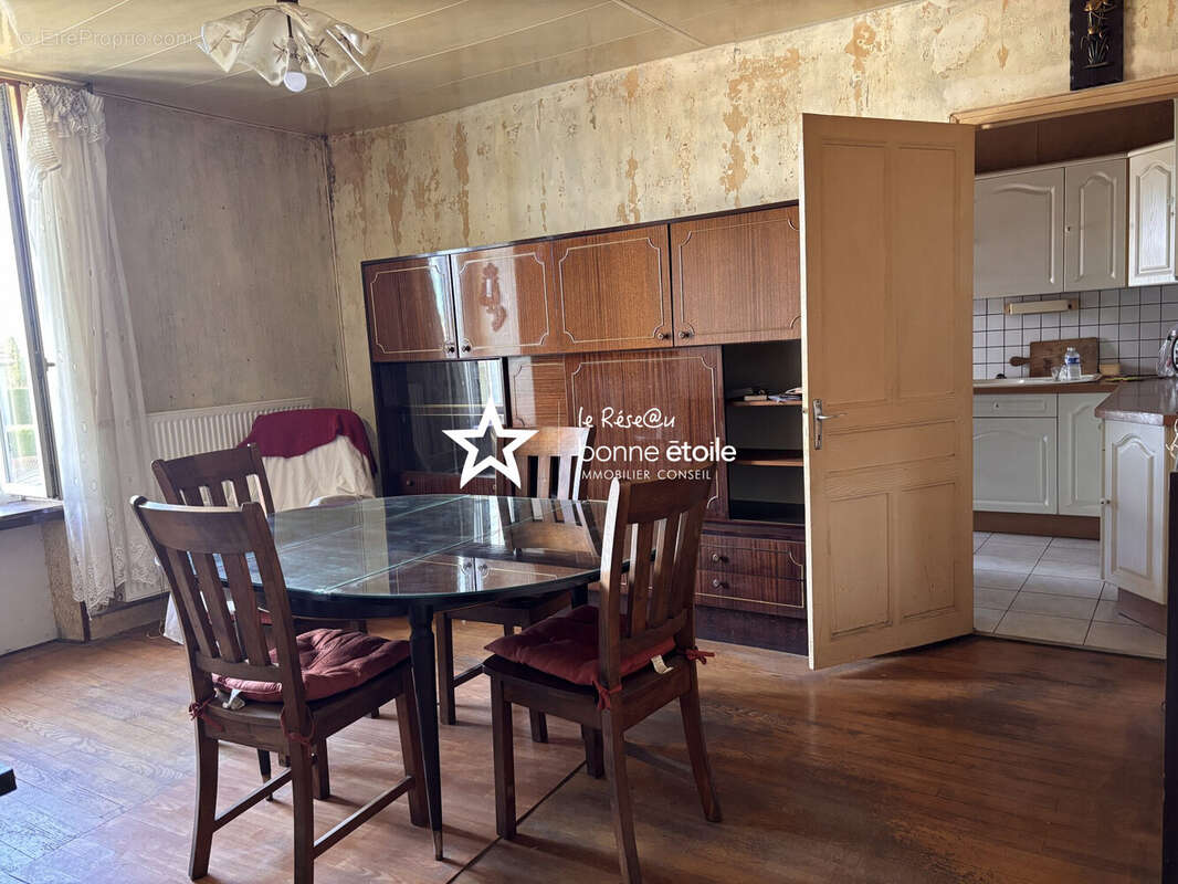 Maison à FRESNES-SUR-APANCE