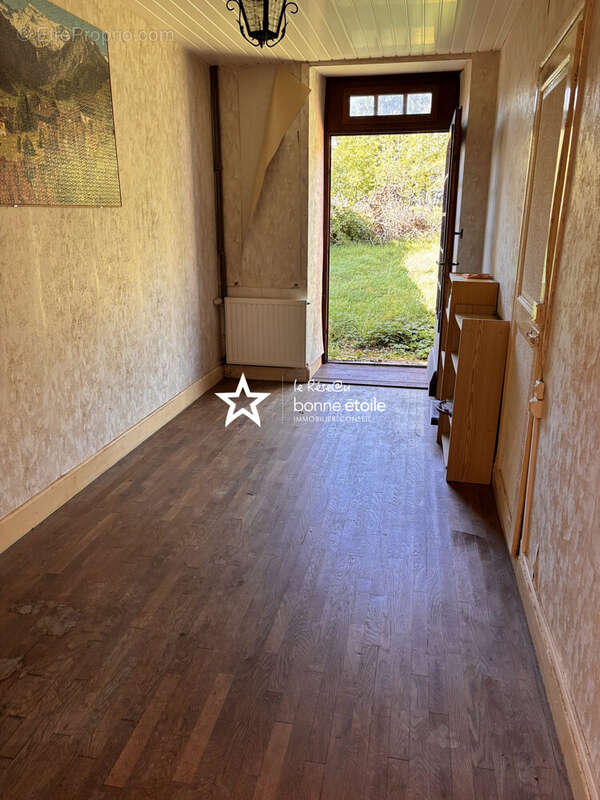 Maison à FRESNES-SUR-APANCE