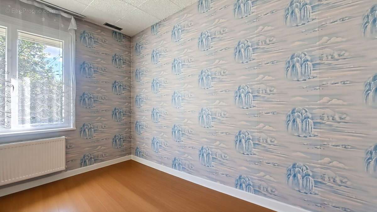 Maison à LA CHAUSSEE-SAINT-VICTOR