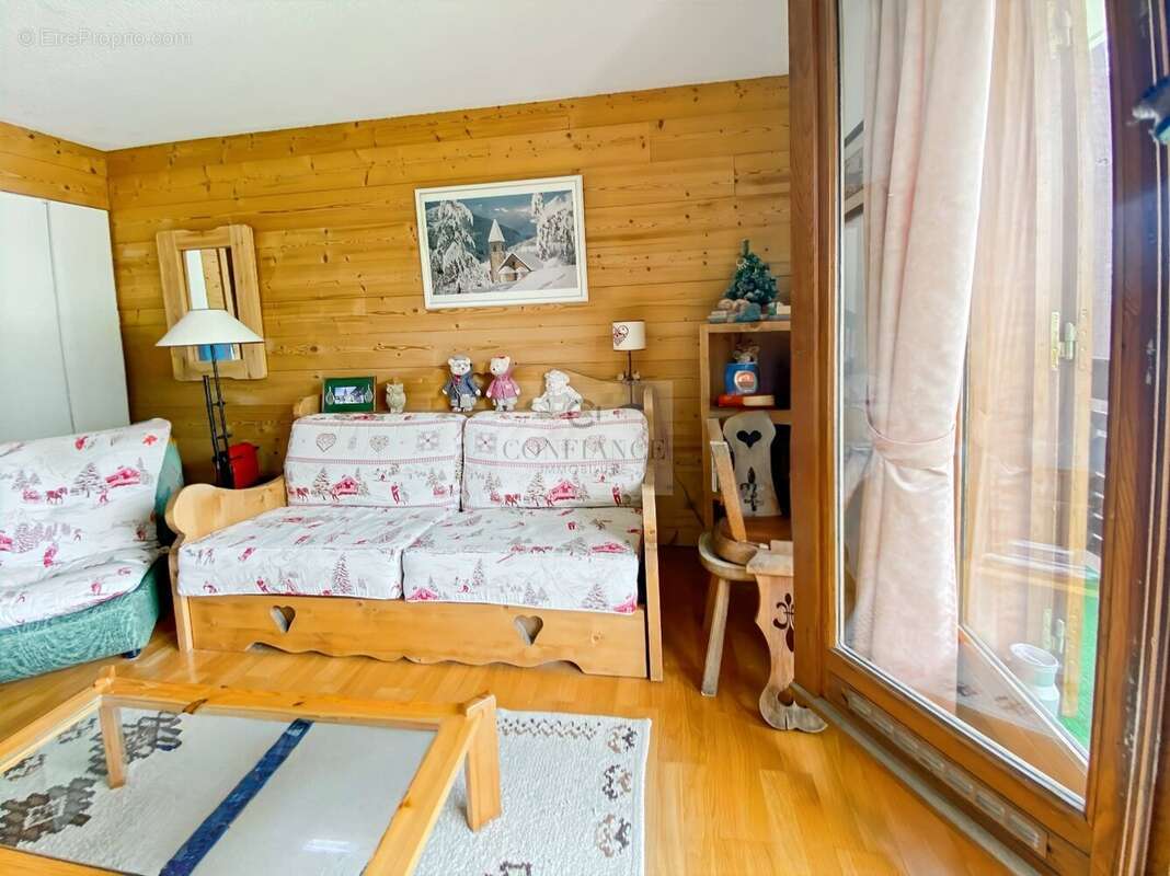 Appartement à SAINT-ETIENNE-DE-TINEE