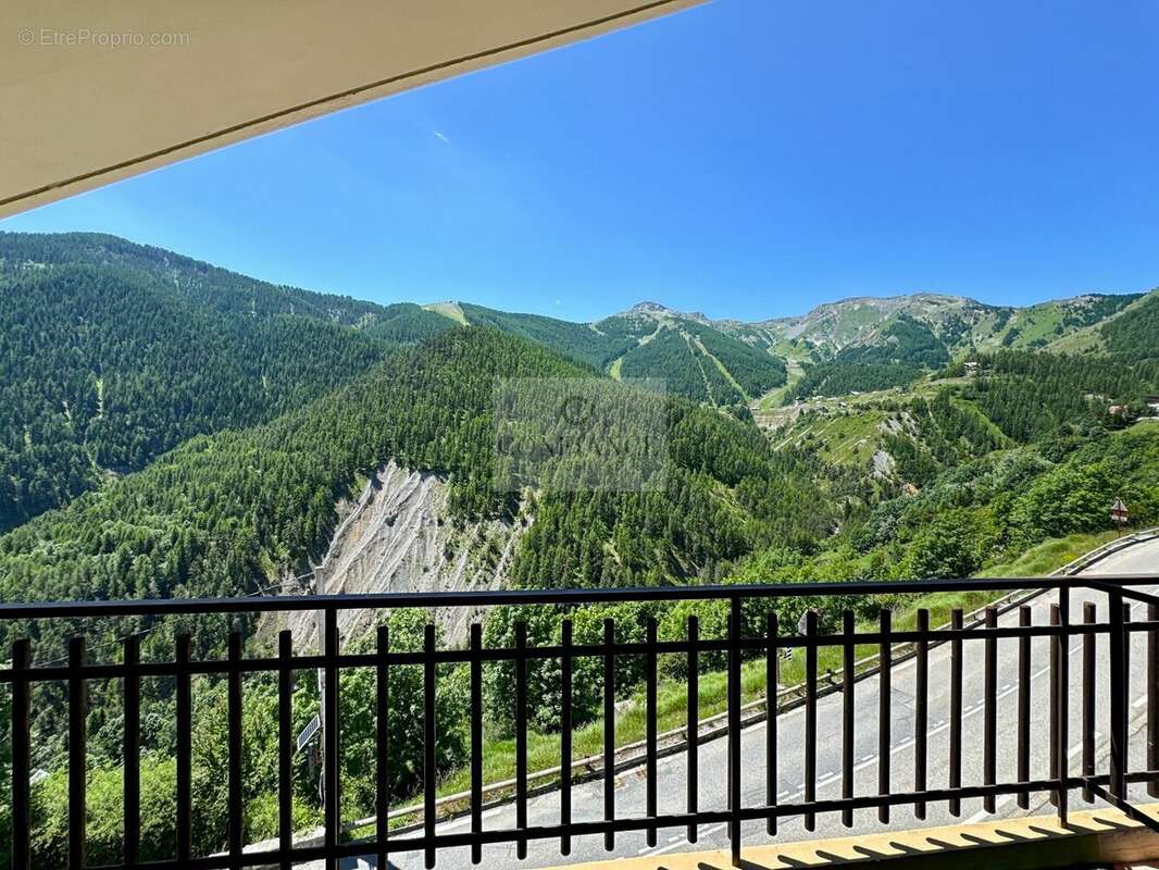 Appartement à SAINT-ETIENNE-DE-TINEE