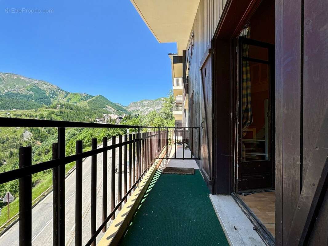 Appartement à SAINT-ETIENNE-DE-TINEE